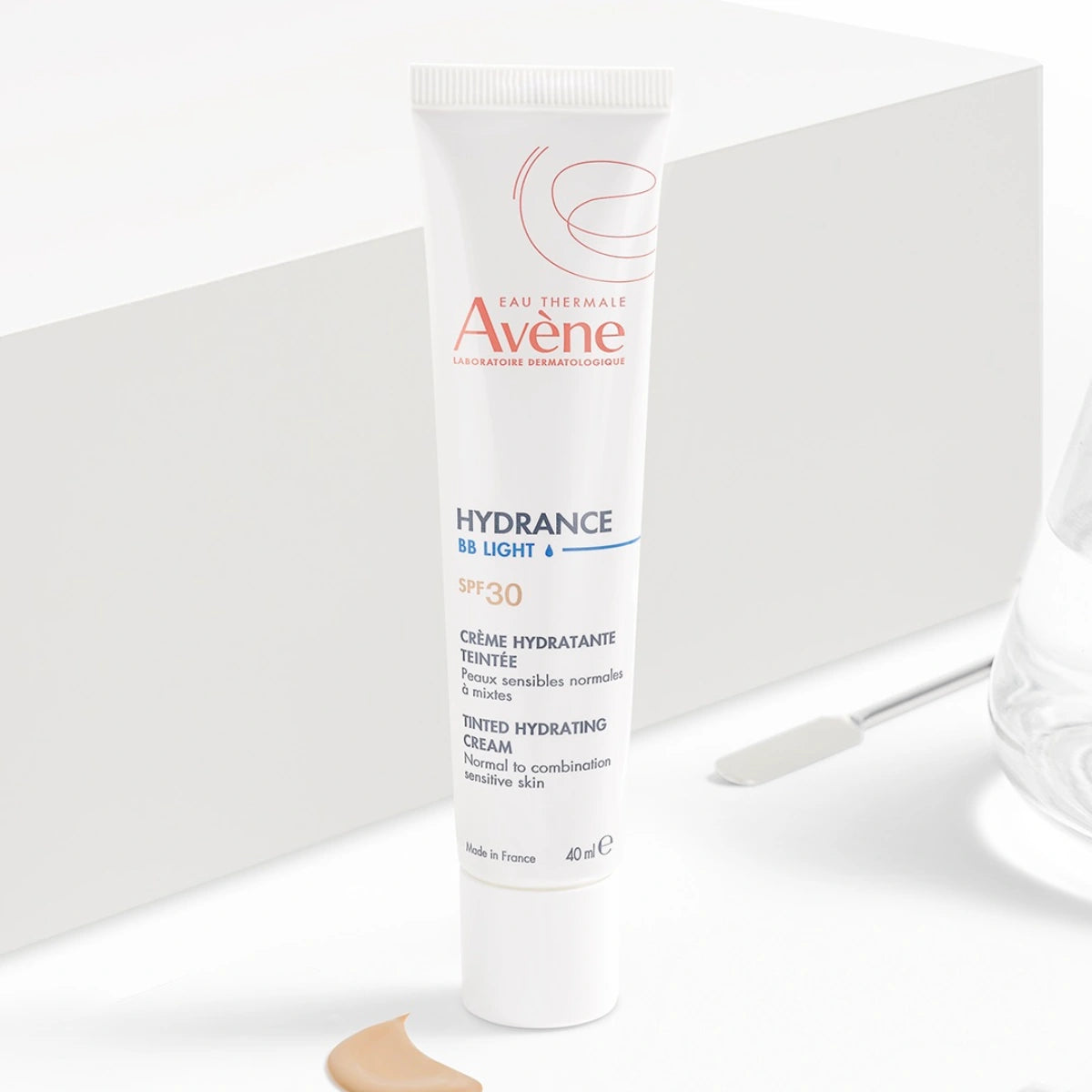 AVENE Hydrance BB Light emulsio sävyttävä päivävoide 40 ml