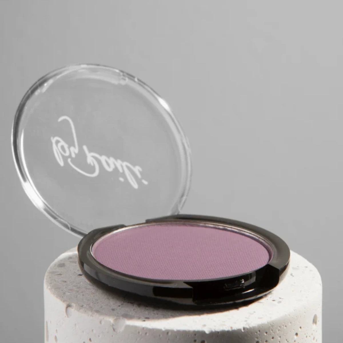 by Raili Velvet Eyeshadow 06 Mauve viileä lilan sävyinen luomiväri